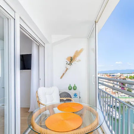Milenial Immo Estudio Mandarina Vistas Al Canal Apartment Empuriabrava